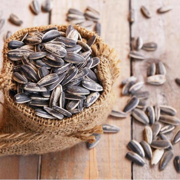 Roasted and Salted Sunflower Seeds